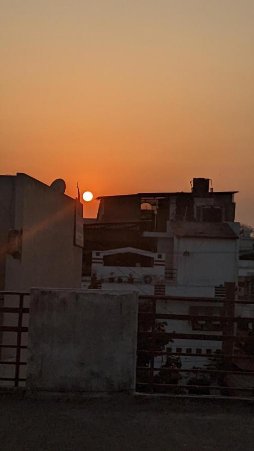 Hotel Kanchan Dehradun Exterior photo