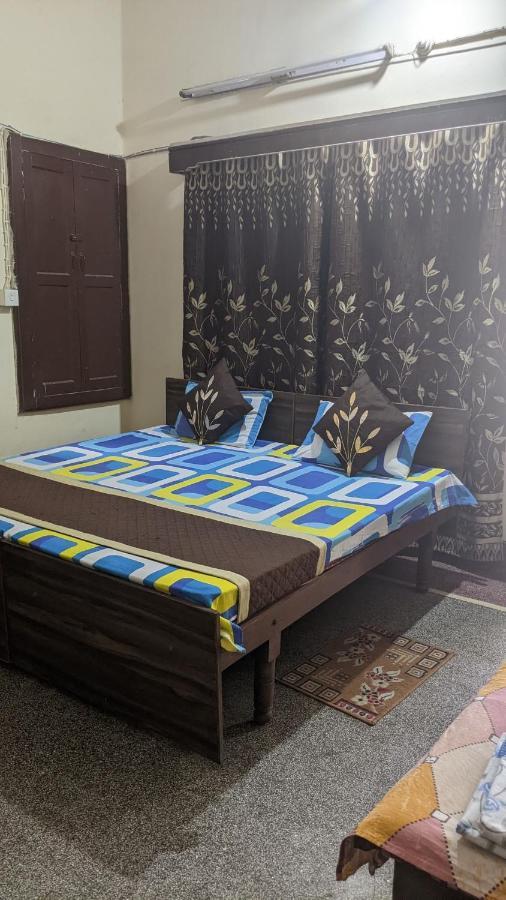 Hotel Kanchan Dehradun Room photo
