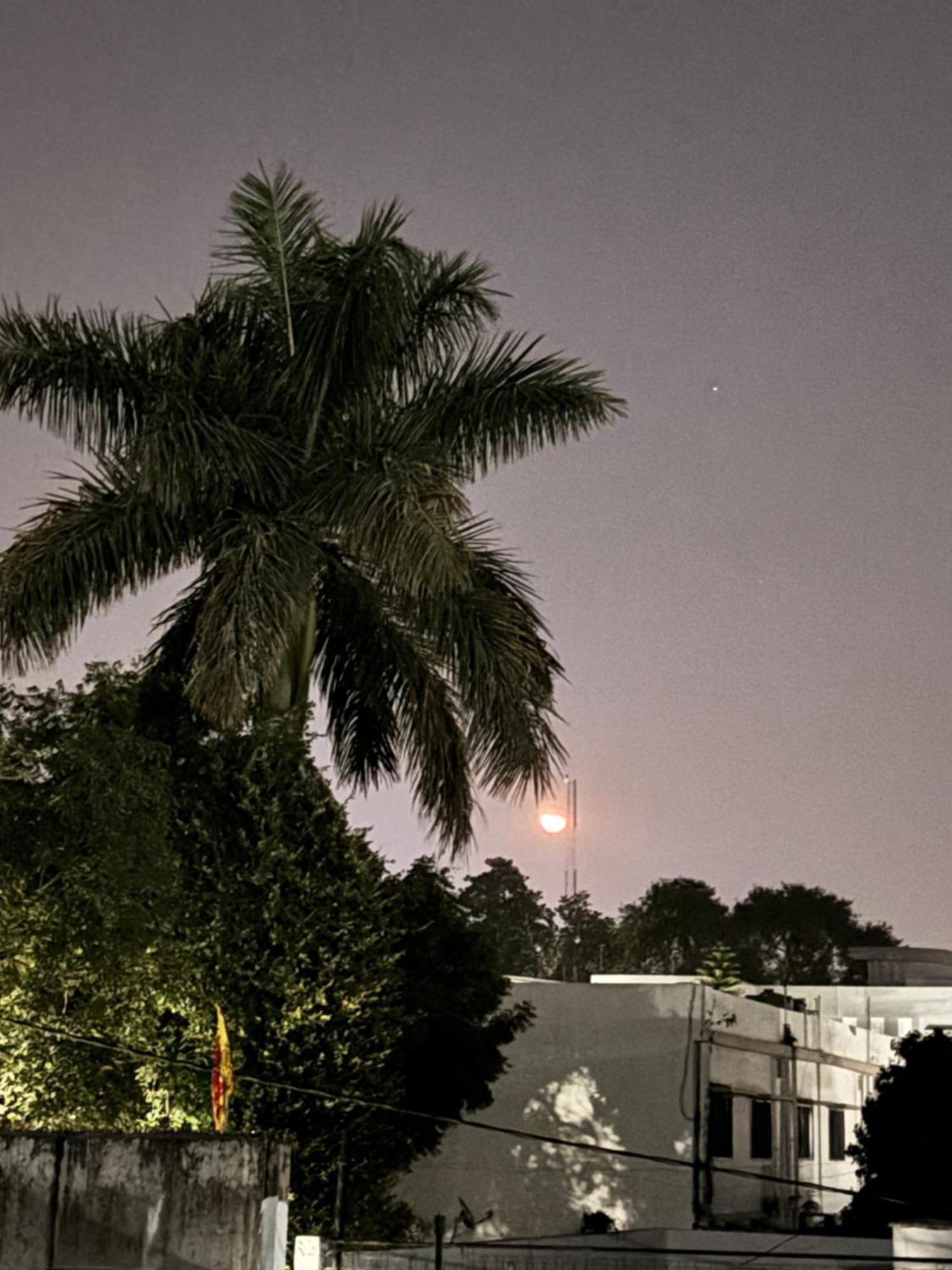 Hotel Kanchan Dehradun Exterior photo